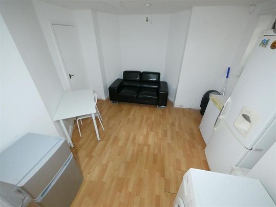 6 bedroom house share to rent - Photo 1