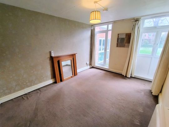 The Lindens, Newbridge Crescent, Wolverhampton - Photo 1