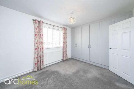 Grimshaw Park, Abram, Wigan, WN2 - Photo 5