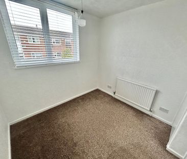 Flintham Court, Mansfield - Photo 1