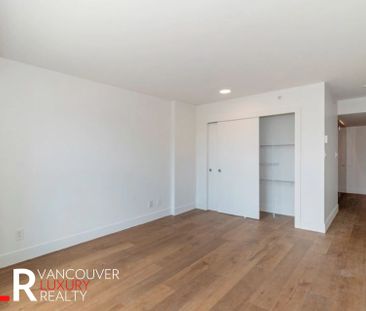 Condo in Vancouver West Side, BC - Photo 5