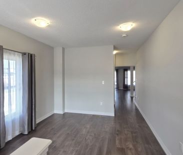 For Lease - 112 Village Gate Drive, Wasaga Beach, Ontario - Photo 5