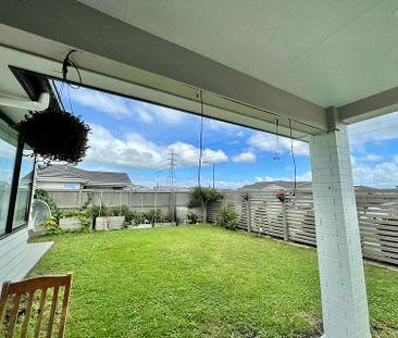 Furnished Double room for a FEMALE- Takanini - Photo 4