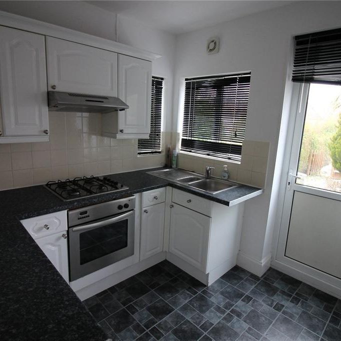 2 bedroom maisonette to rent - Photo 1