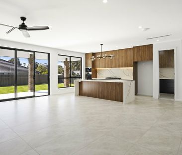91 Thirlmere Way, Tahmoor - Photo 3