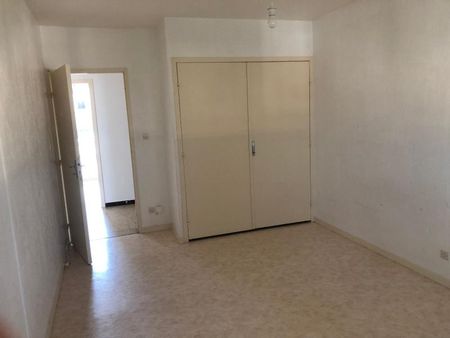 Location Appartement 4 pièces 82m² ANNONAY 07100 - Photo 2