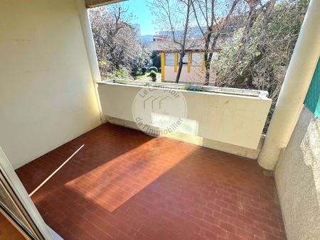 Location Appartement 1 pièce 10m² MARSEILLE 9ème - Photo 5