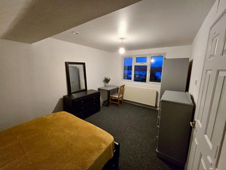 Cowbridge Road, Harrow - Photo 3