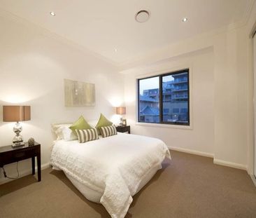 21/1 Nangnak Lane, Mont Albert - Photo 2