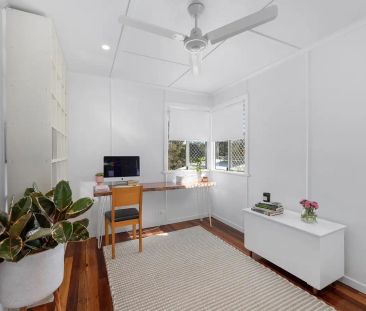 “beautifully renovated” - Photo 5