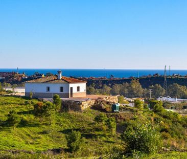 Luxury Villa for rent in Estepona, Spain - Photo 4