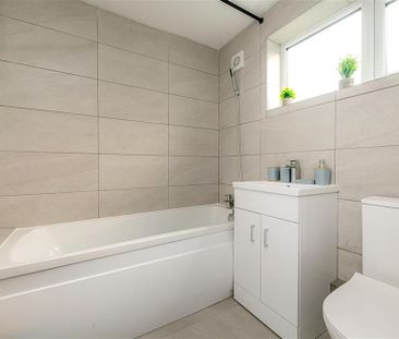 52 Longland Way, High Wycombe - Photo 5