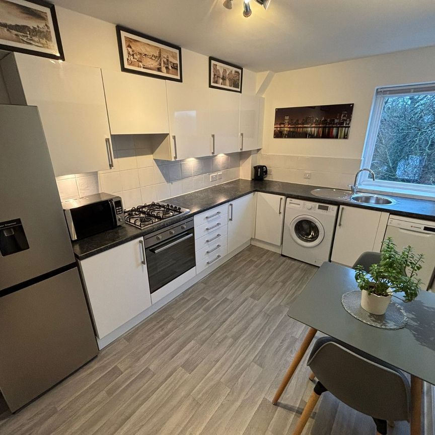 3 bedroom apartment to rent - Photo 1