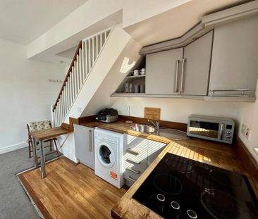 1 Bedroom Terraced To Let - Photo 5