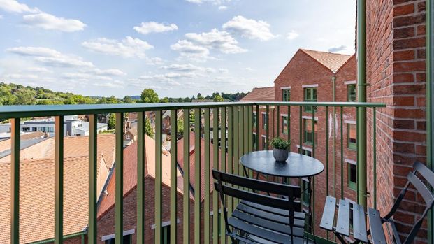 Bury Street, Guildford, GU2 - Photo 1