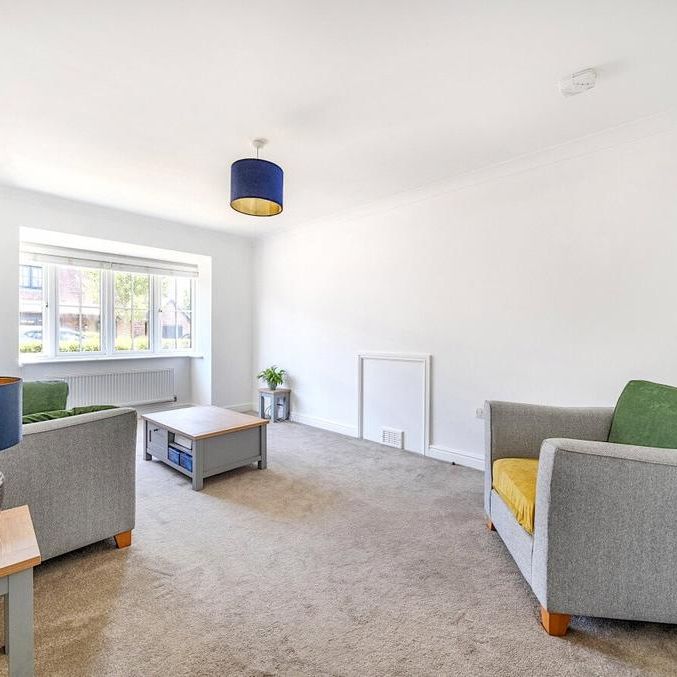4 bedroom detached house to rent - Photo 1