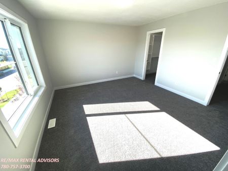 UPPER 507 Bluff Lane - Photo 3