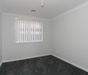 Private Villa with Rural Views in North Orange Location - Photo 5