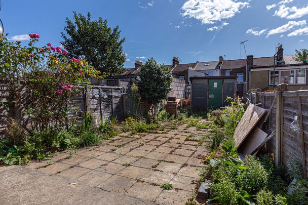 RM4 Halley Road | Forest Gate | London | E7 8DT - Photo 1