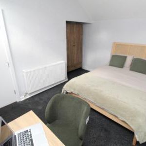 (1 Room) Claude Street, Dunkirk, Nottingham, NG7 - Photo 1