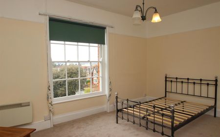 Aylestone Hill, Hereford - Photo 4