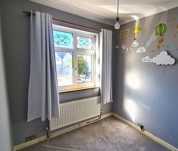 3 bedroom semi-detached house to rent - Photo 3