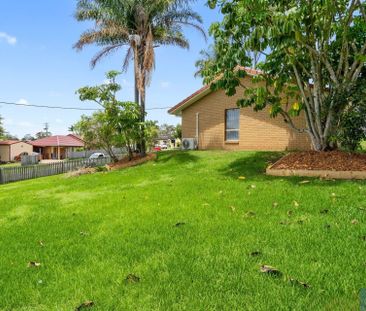31 Duesbury Crescent, Edens Landing QLD 4207 - House For Rent | Domain - Photo 3