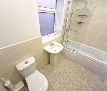 2 bedroom bungalow to rent - Photo 3