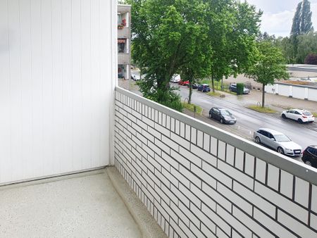 Bald frisch sanierte Wohnung mit Balkon zu vermieten! - Photo 5