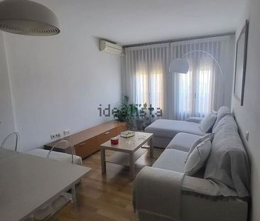 Alquiler de piso en Plaza Santa María - Photo 1