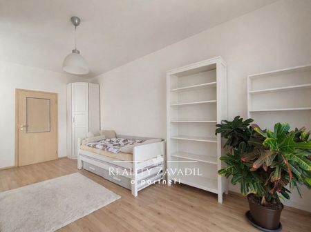 Pronájem bytu 3+kk 80 m², Cedrová, Jesenice - Photo 3
