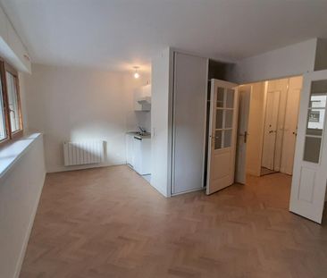 location Appartement F1 DE 31.56m² À PARIS - Photo 1