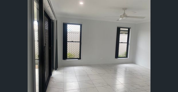 Great Location in the Heart of Bongaree - Photo 1