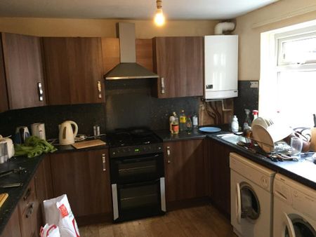 4 bedroom house share to rent - Photo 4