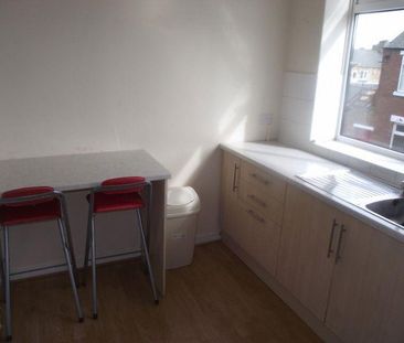 3 bedroom maisonette to rent - Photo 5