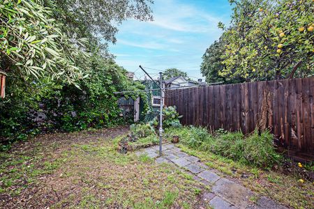 9 Kurrajong Avenue, St Kilda East VIC 3183 - House For Rent | Domain - Photo 4