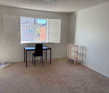 For Lease - 146 Hollywood Hill Circle, Vaughan, Ontario - Photo 1