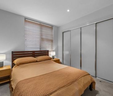 Coastal Luxury Just Steps to Cafes & Beach! - Photo 6