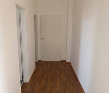 Gepflegte 2 Zimmer, Küche, Bad in Heppens im 2. Obergeschoß - Photo 2