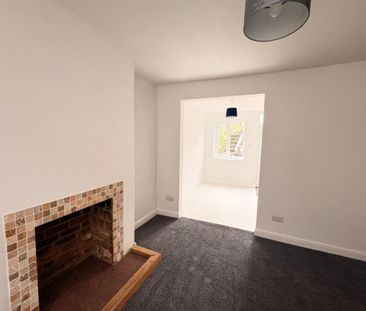 2 bedroom property to rent - Photo 1