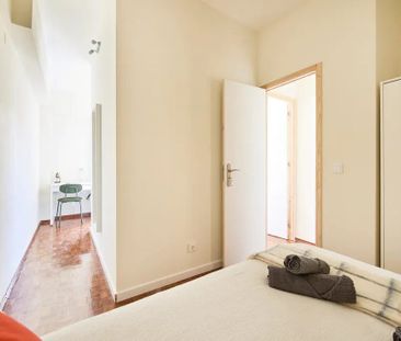 Rua Coronel Marques Leitão, Lisbon, Lisbon 1700-123 - Photo 6