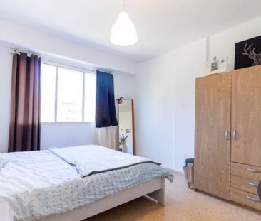 Plaza Honduras, Valencia, Valencian Community 46022 - Photo 2