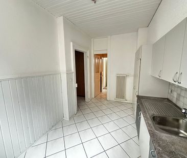 Lumineux et grand 4 pièces au coeur de Porrentruy - 2ème étage - Foto 1