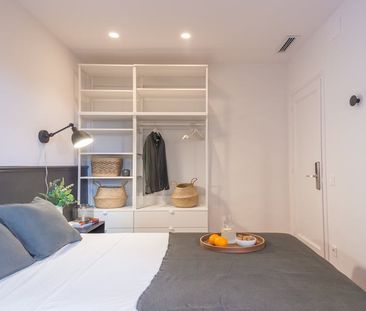 Carrer de lEscorial, Barcelona, Catalonia 08024 - Photo 2