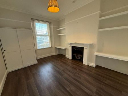 5 bedroom terraced house to rent - Photo 3