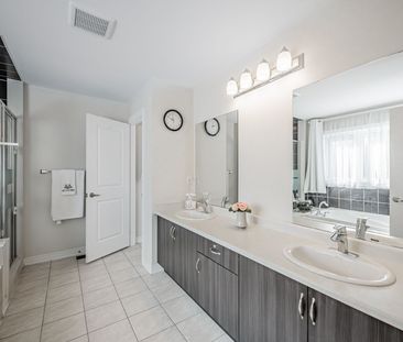 For Lease - 43 Starkweather Street, Aurora, Ontario - Photo 2