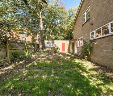 4 bedroom detached house to rent - Photo 1