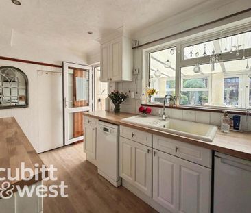 3 bedroom terraced house to rent - Photo 6