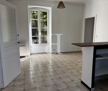 Location Appartement 3 pièces 54m² ST REMY DE PROVENCE 13210 - Photo 1
