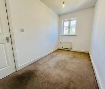 2 bedroom semi-detached house to rent - Photo 4